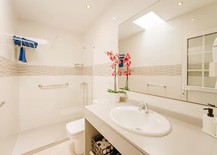 Old Town Reina Sofia 2 Apartment *